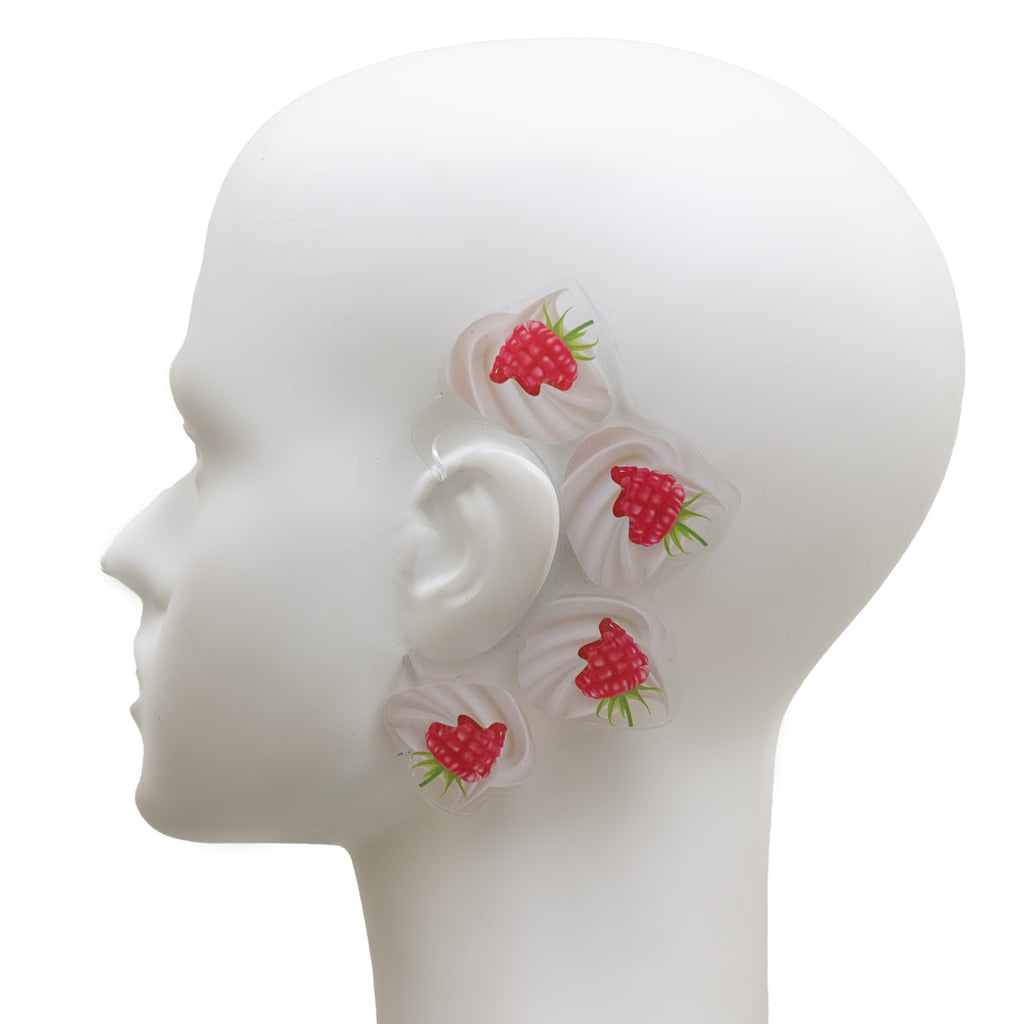 Sweet and creamy earcuff