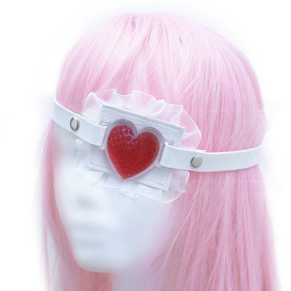 Strawberry heart eyepatch*