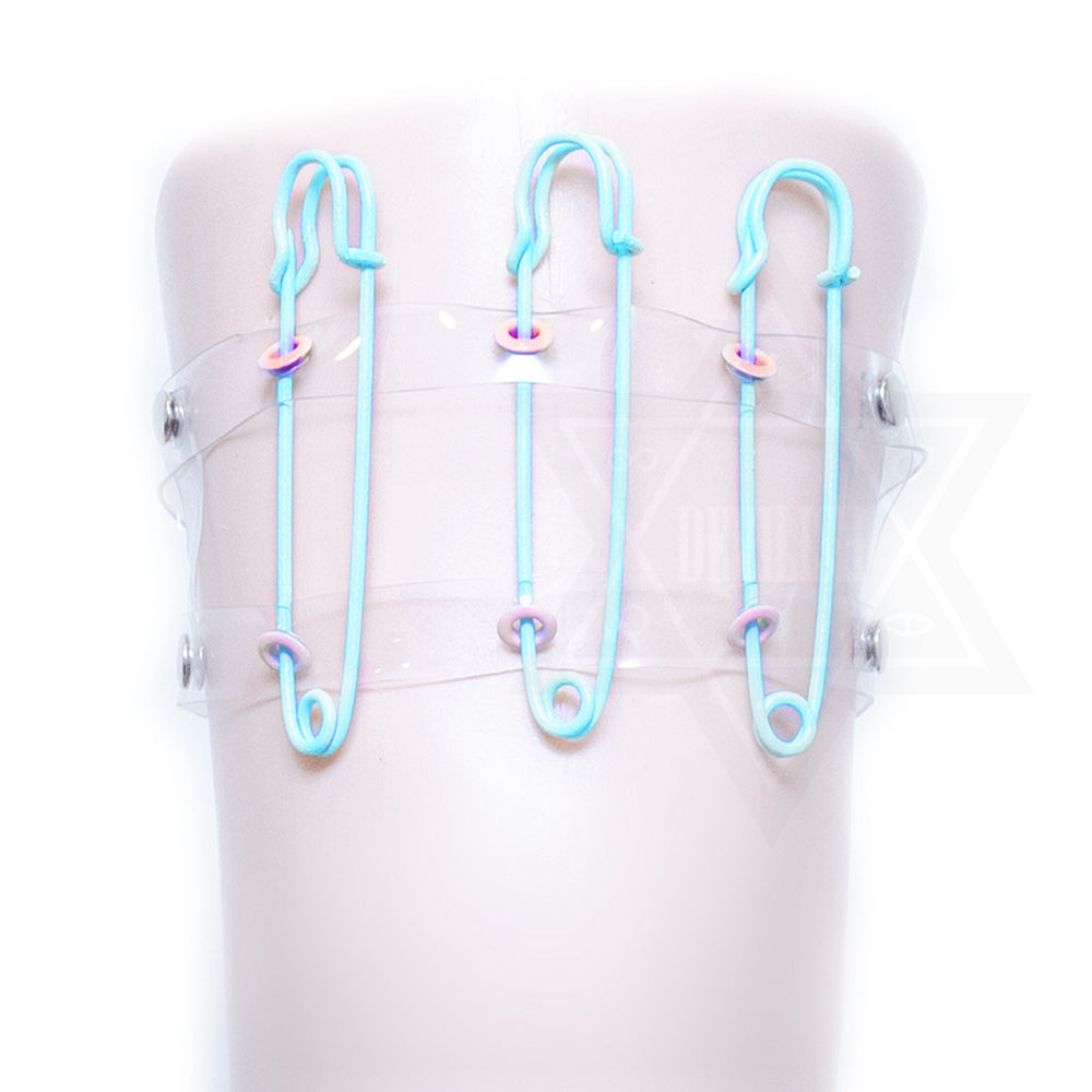 Pastel frankenstein garter