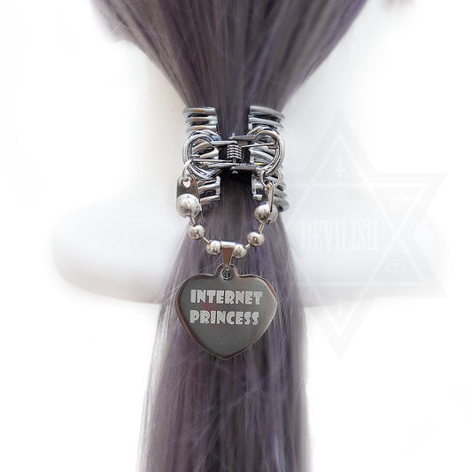 Internet princess hair accessory