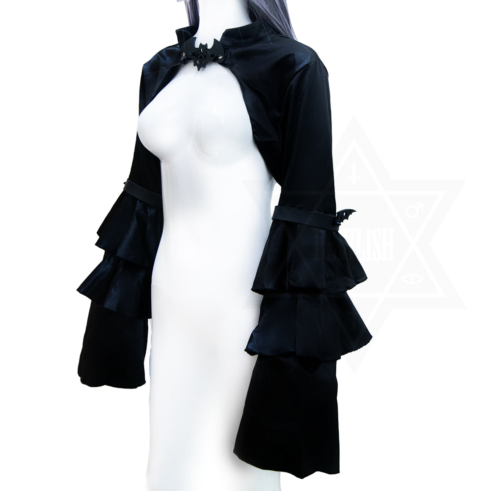 Batty sleeves cape