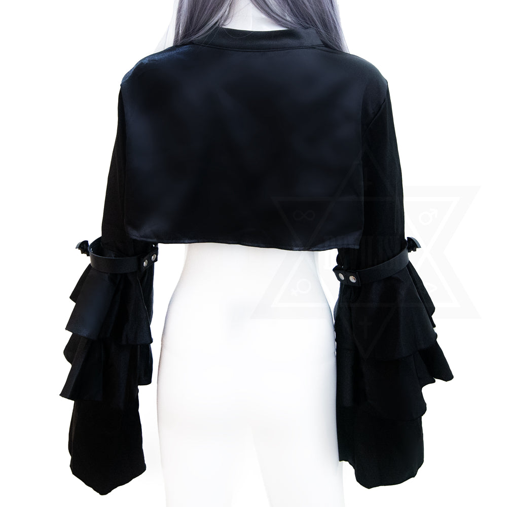 Batty sleeves cape