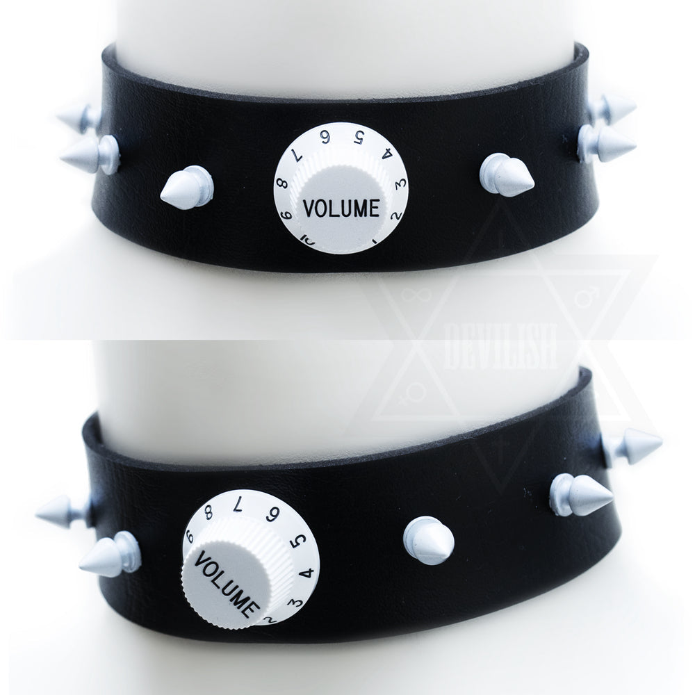 Volume up choker*