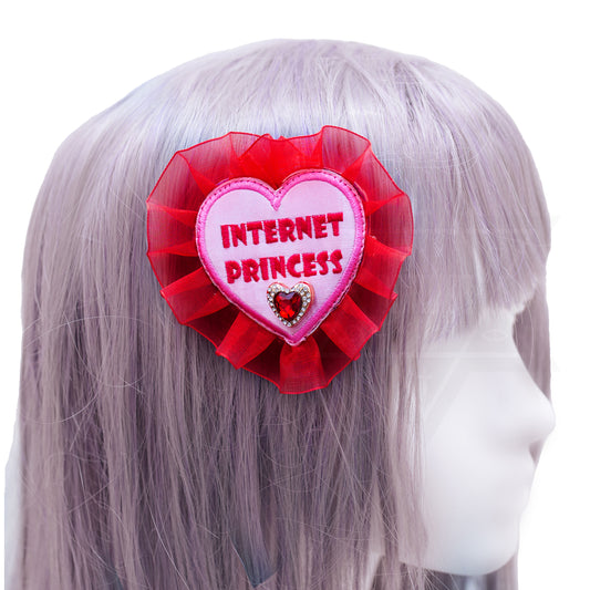 Internet princess hair clip