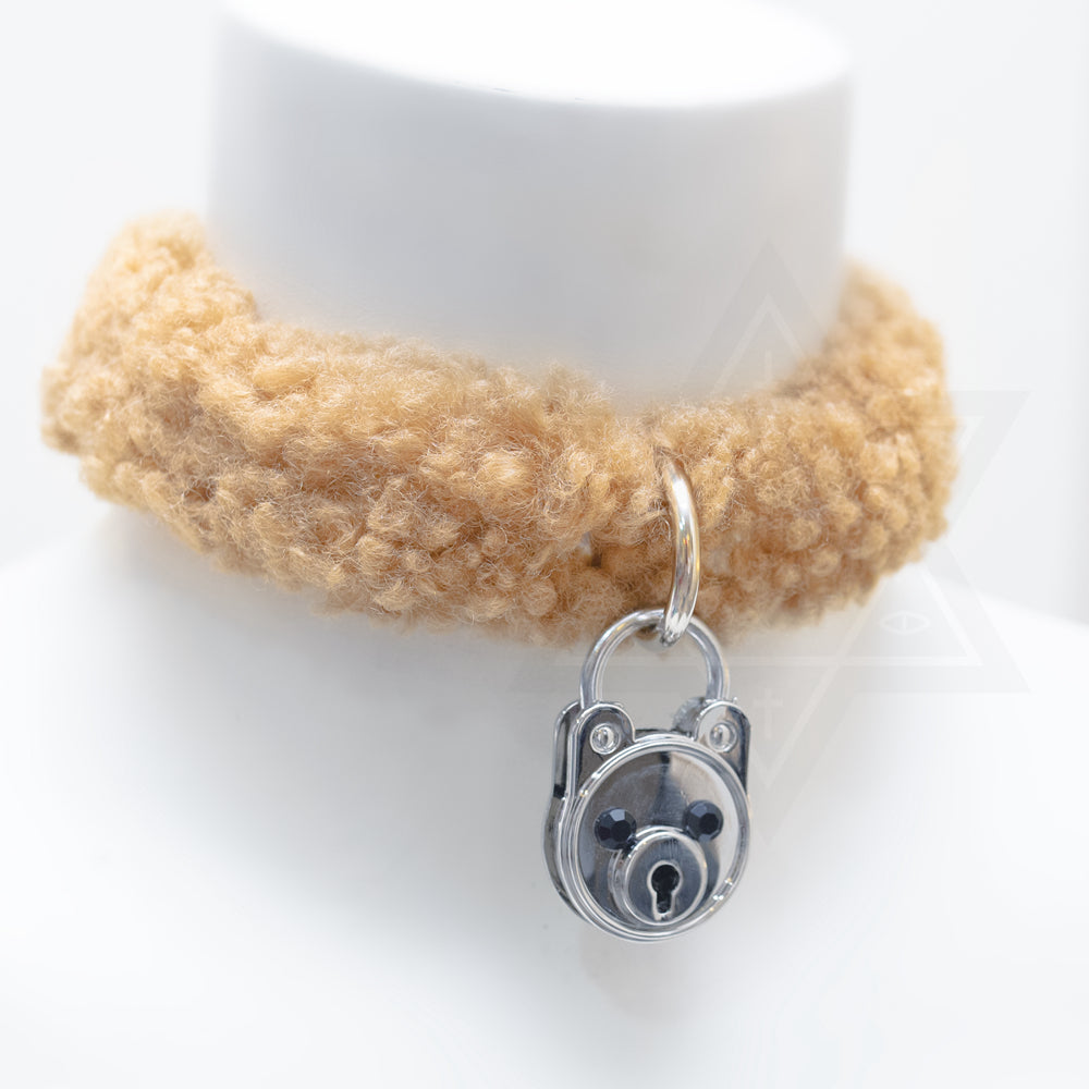 Bearly in love choker