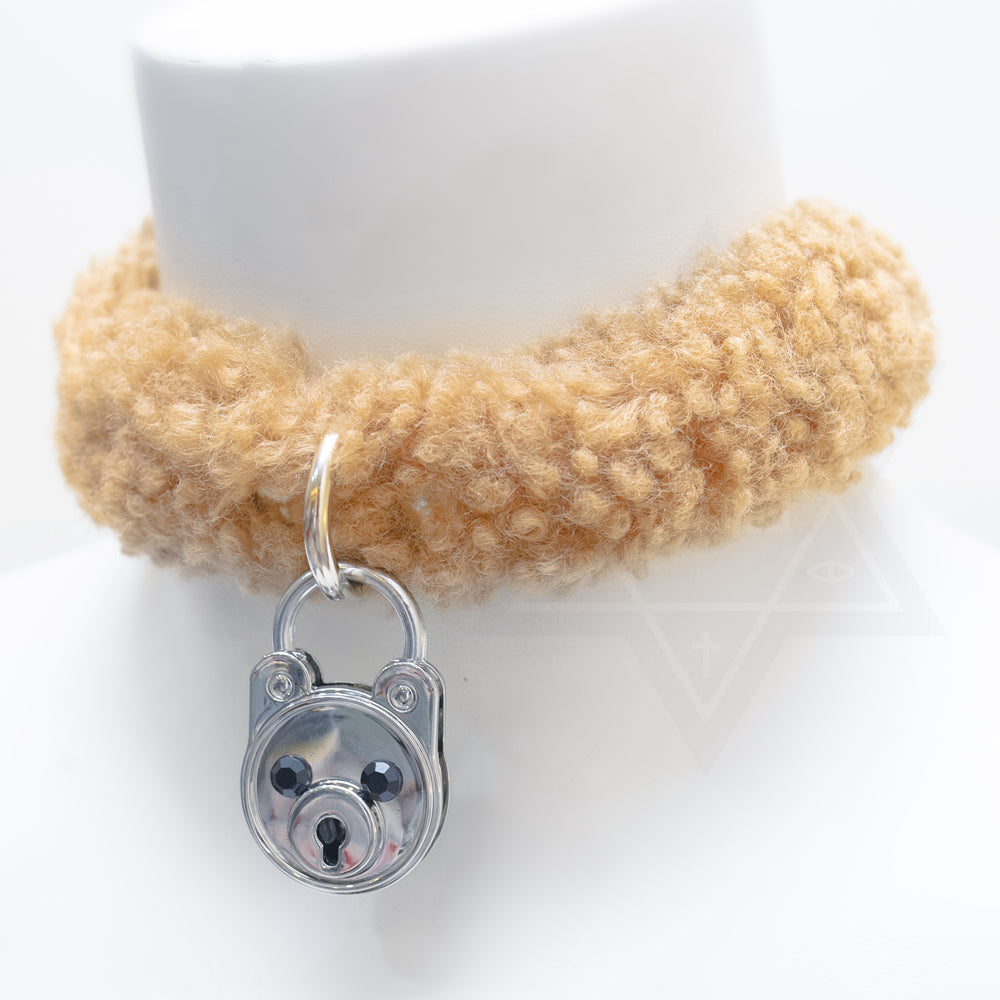 Bearly in love choker