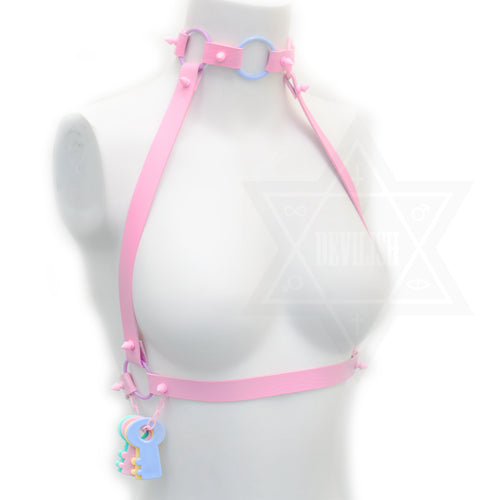 Pastel keys harness