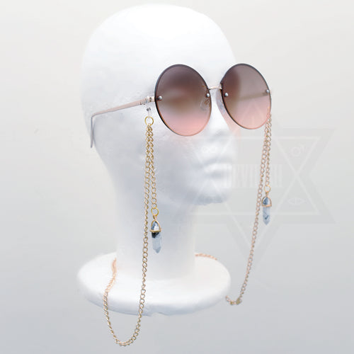 Disillusion glasses chain