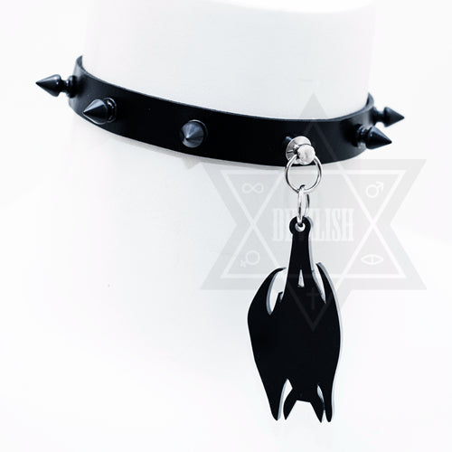 Vampire bat choker