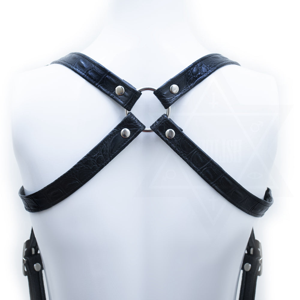 Pentagram pact suspender