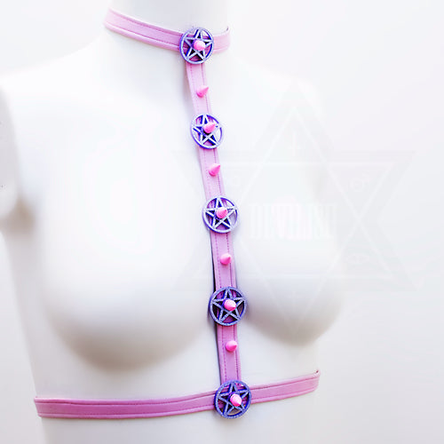 Pastel magic harness