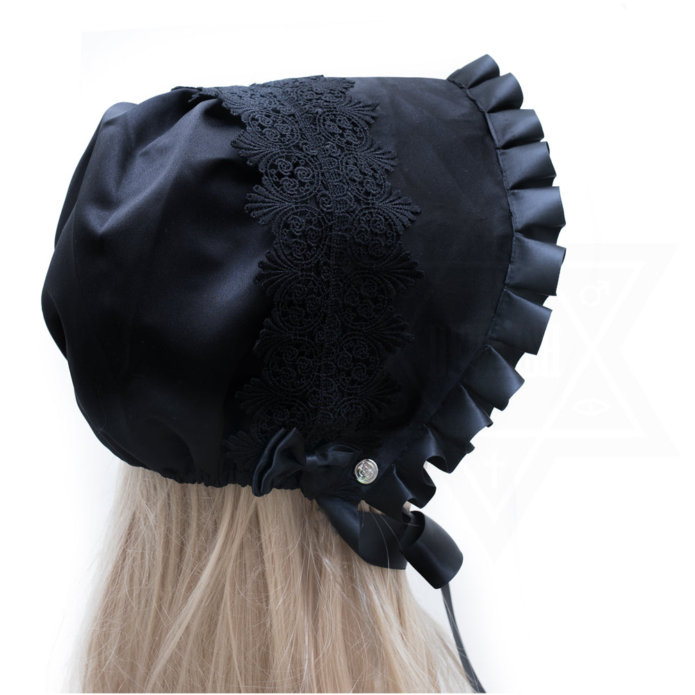 Death lolita bonnet*