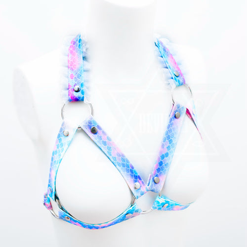 Under the sea harness