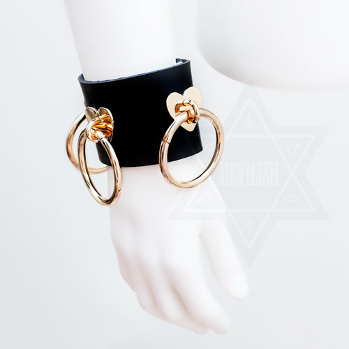 Hearty rings bangle