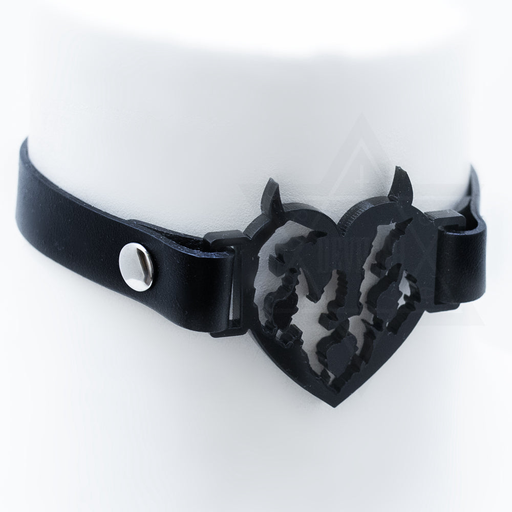 Satanic choker