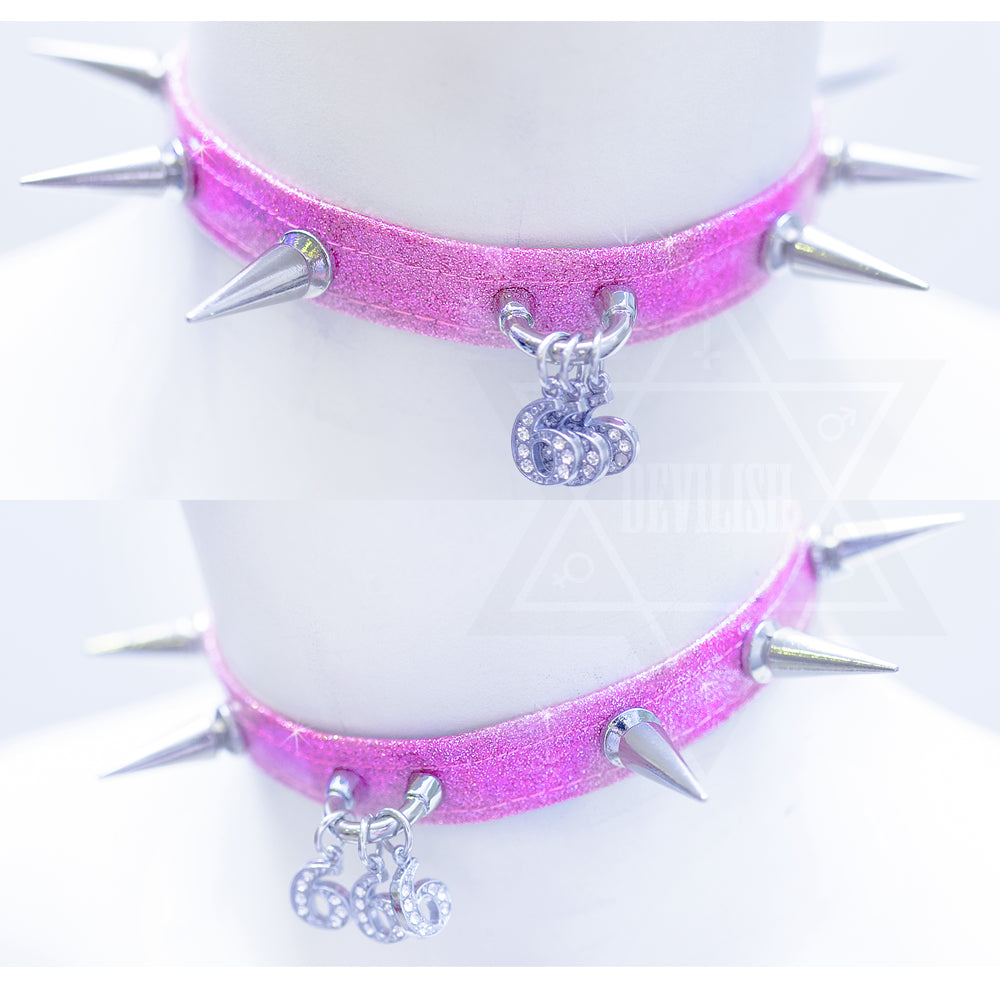 Devil is a woman choker