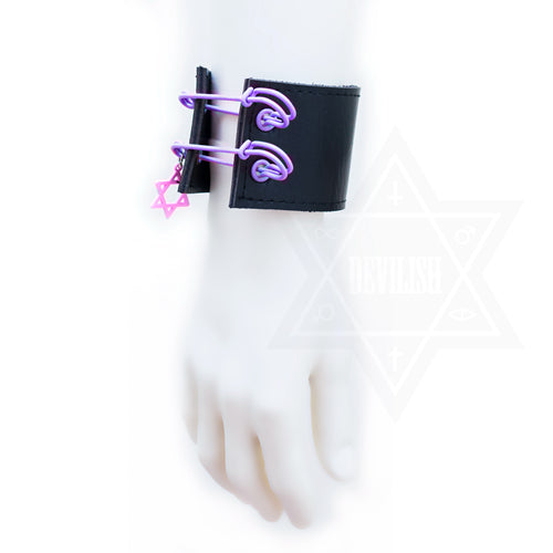 Hexagram bangle