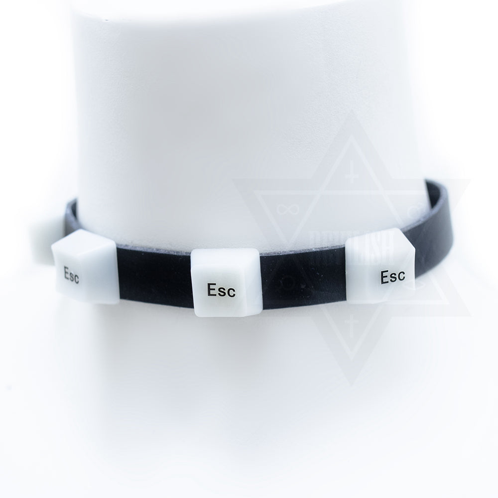 ESC! choker