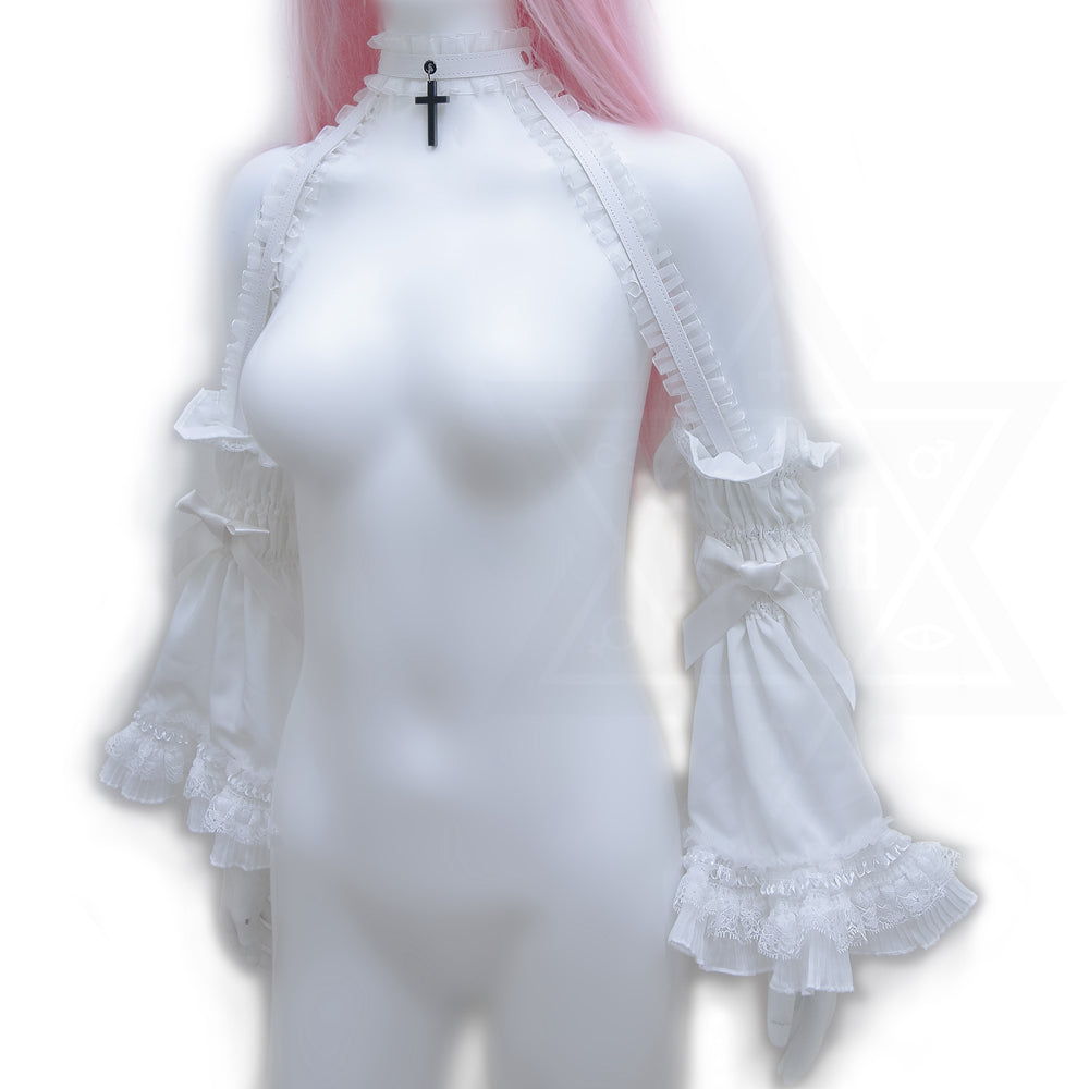 White curse sleeves harness