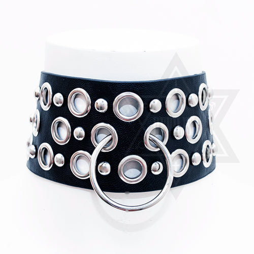 Trypophobia choker