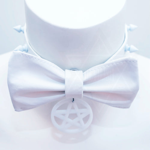 WHITE MAGIC choker