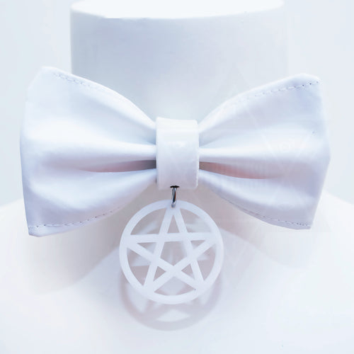 WHITE MAGIC choker