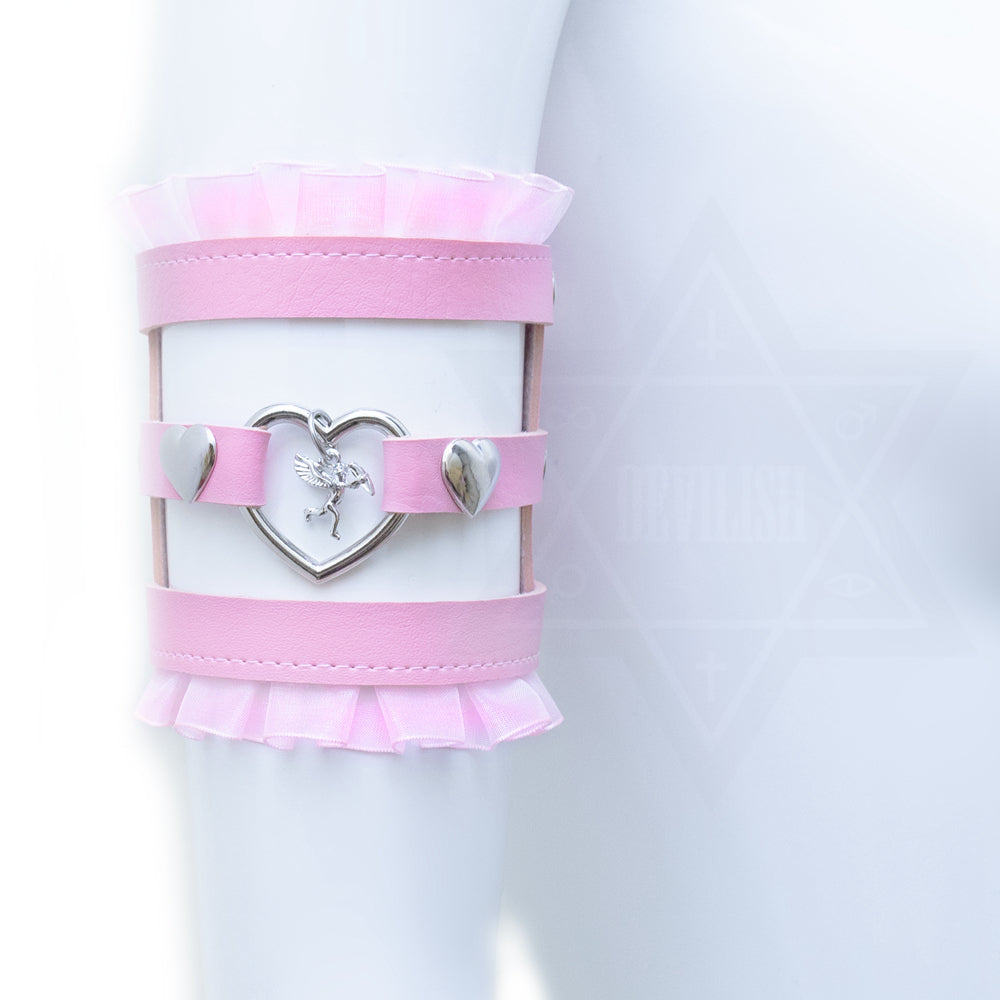 Cupid arm band