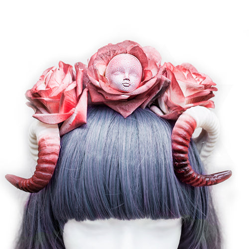 Bloody doll hairband*