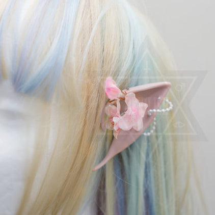 Sakura fairy earcuff