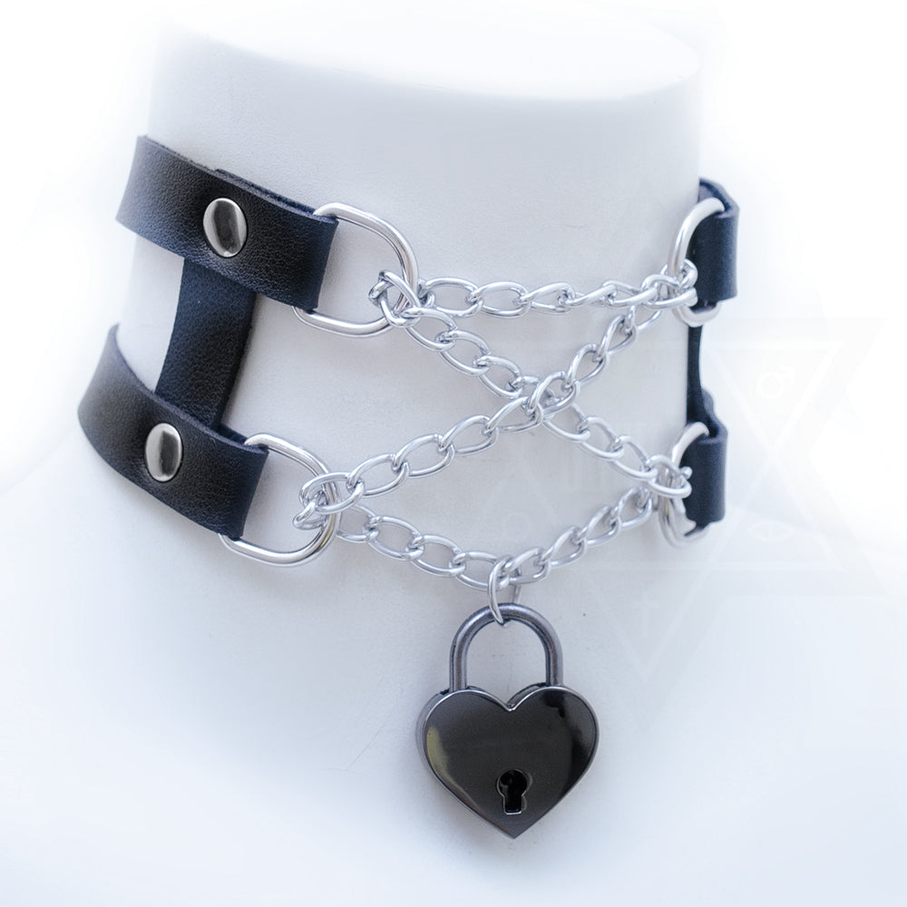 I am taken choker(black,white)*