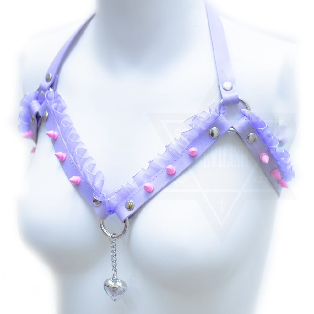 Dreamy pastel harness