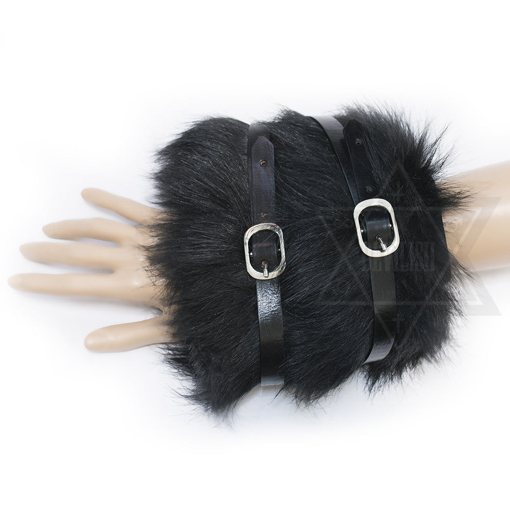 Fur Bangle(White,Black)