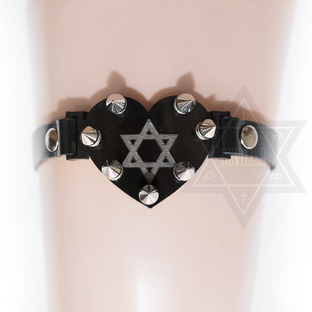 Darkened heart Garter