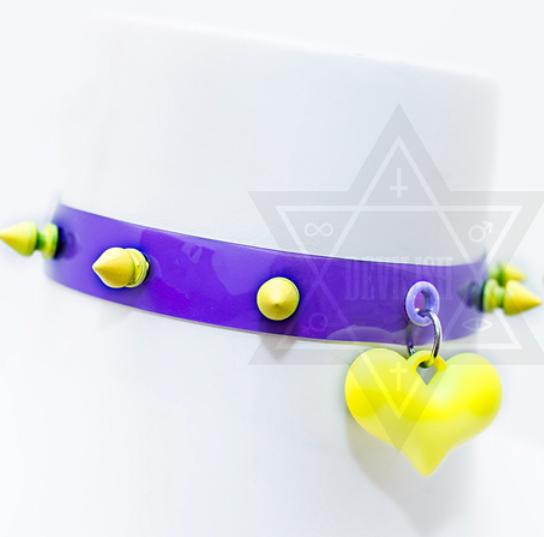 Chameleon choker